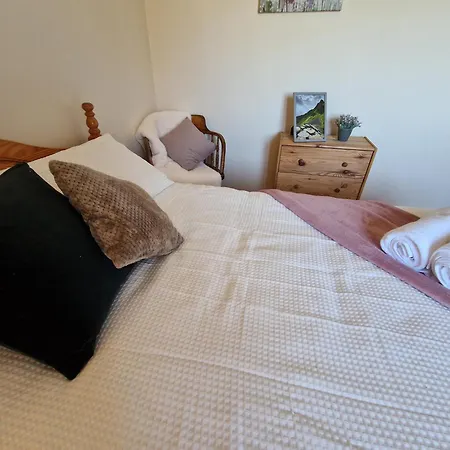 The Village Nest * Donegal Town