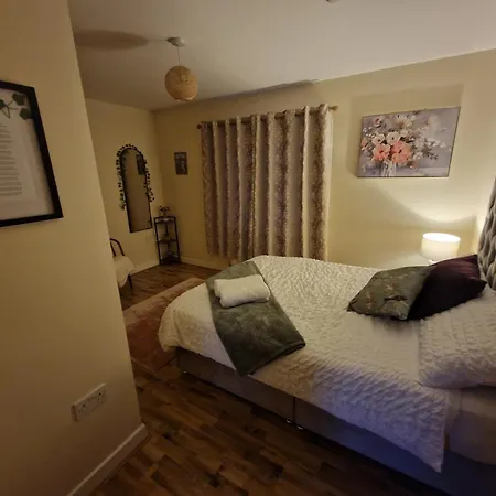 The Village Nest Bed & Breakfast *
