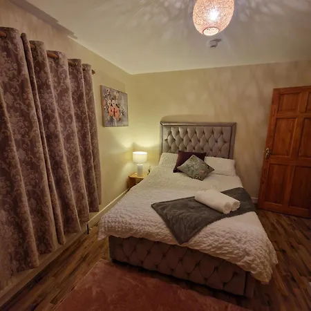 The Village Nest Bed & Breakfast *